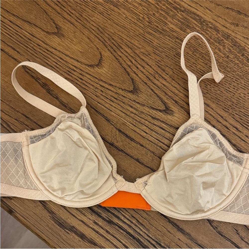 True & Co Nude Underwire Bra size 32A